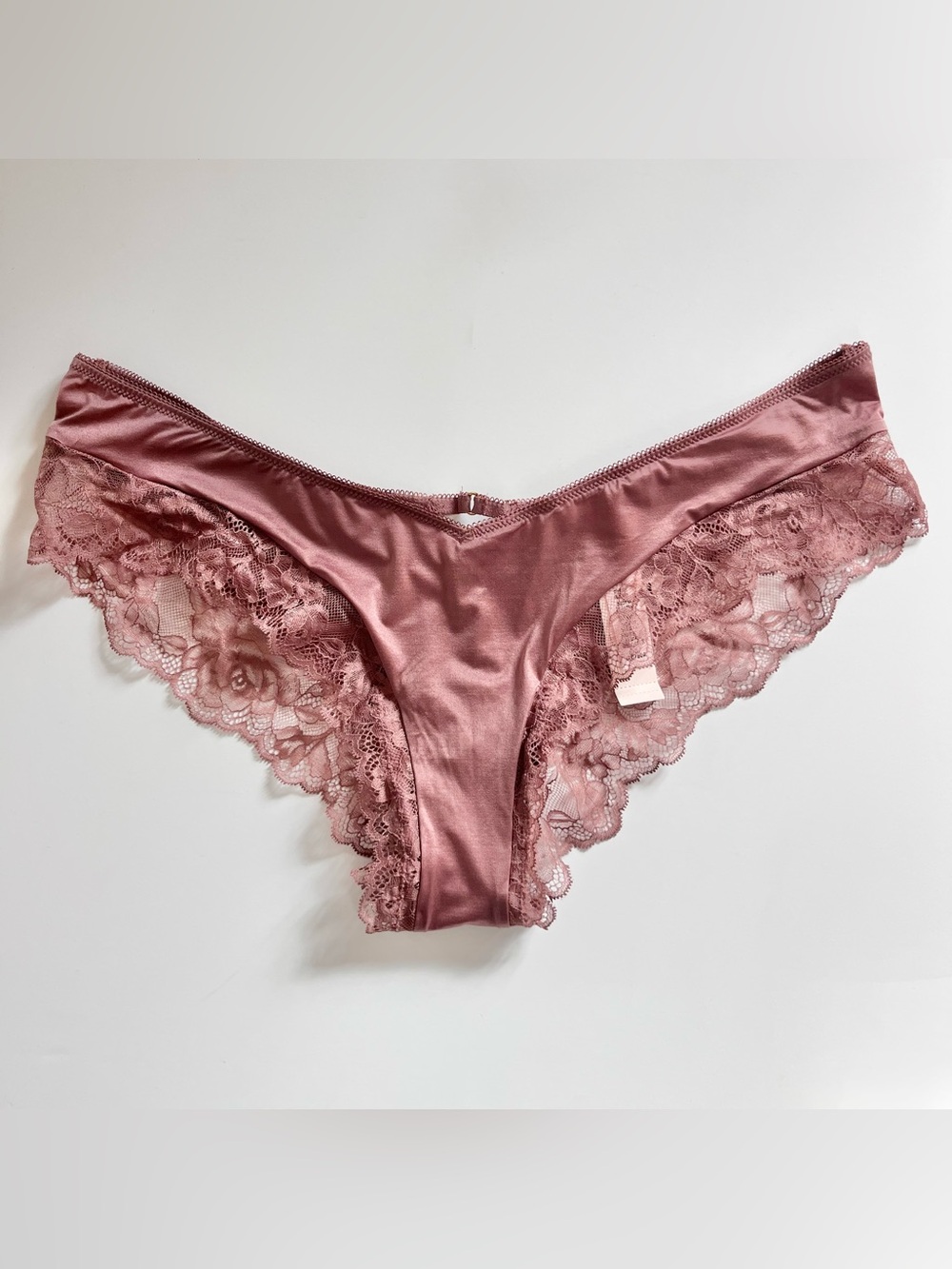 Victoria’s Secret Rose Lace Trim Cheeky Panty Very Sexy Vintage Rose L NWT